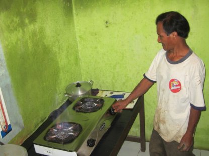 800 Warga Tutur Manfaatkan Biogas